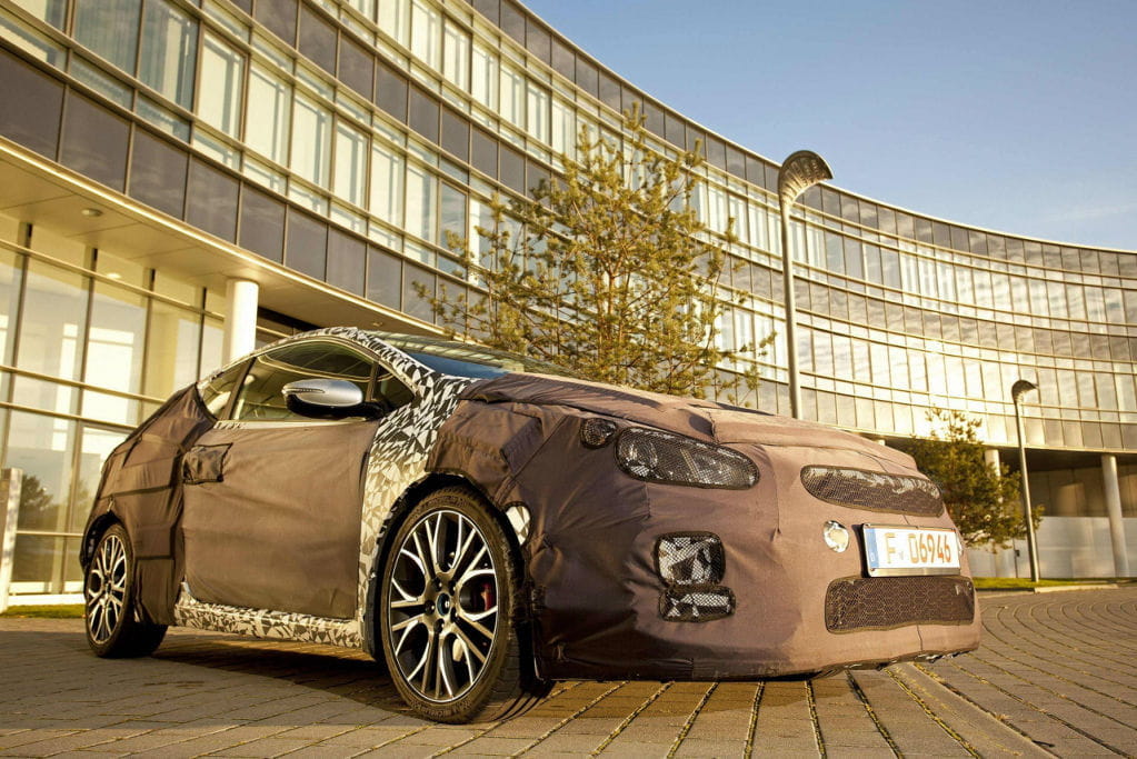 Kia_pr_ceed_GT_3