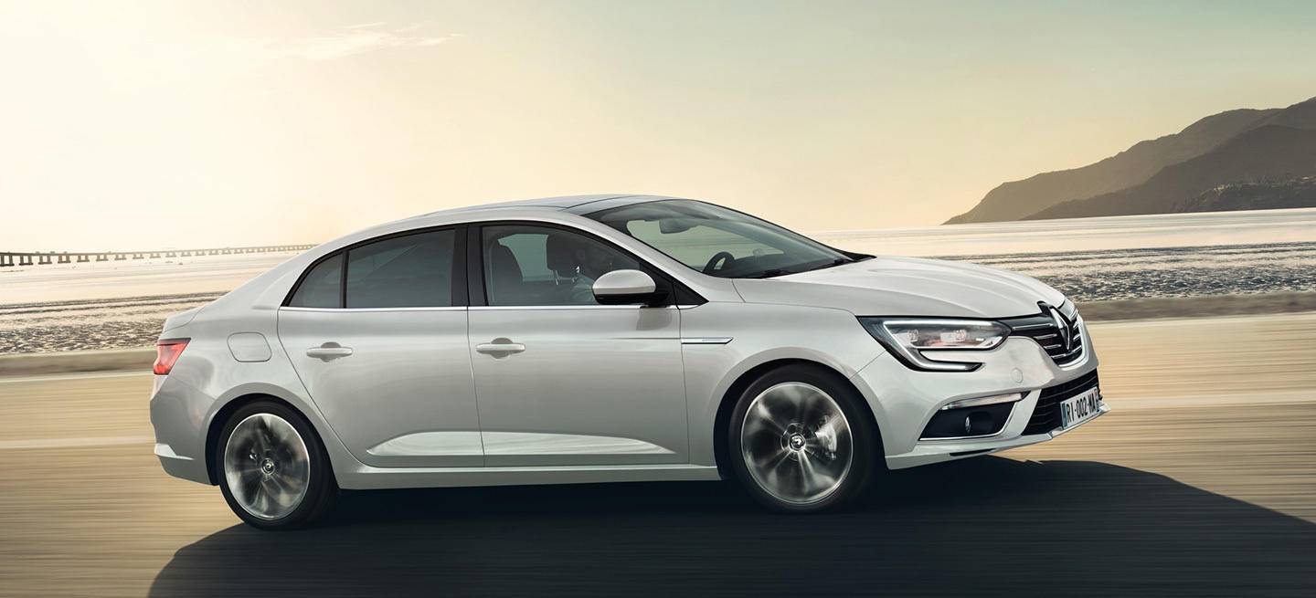 renault-megane-sedan-2016-19_1440x655c.jpg