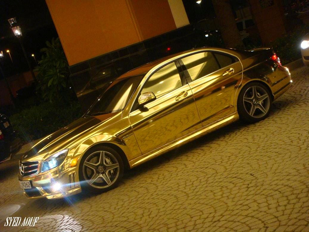 Mercedes C 63 Amg Dorado Solo En Dubai Diariomotor