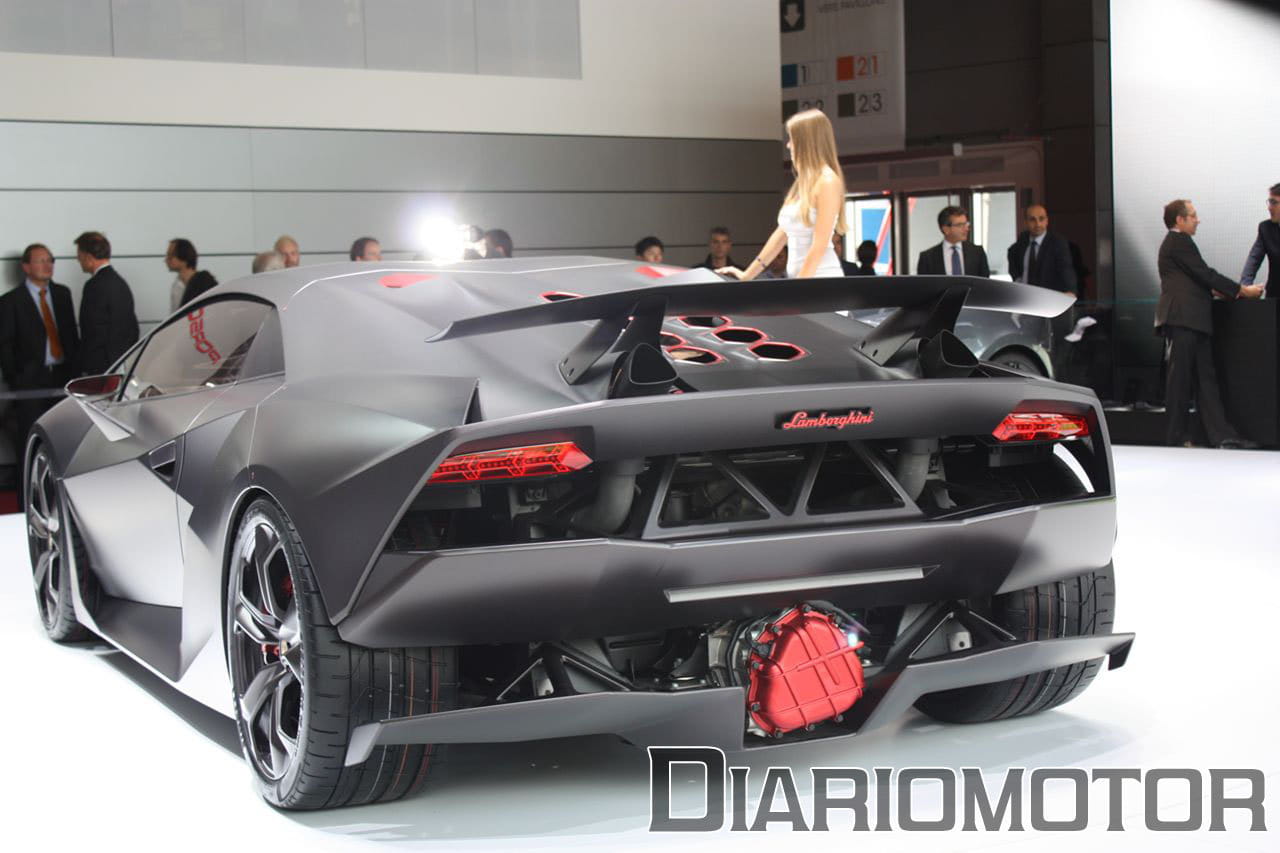 Galería de fotos del artículo Lamborghini Sesto Elemento Concept, un  Gallardo anabolizado en París