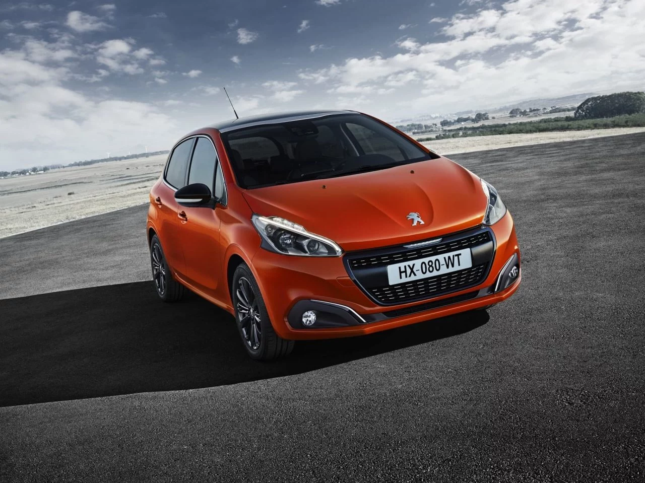 904364 Peugeot 208 1502pc002