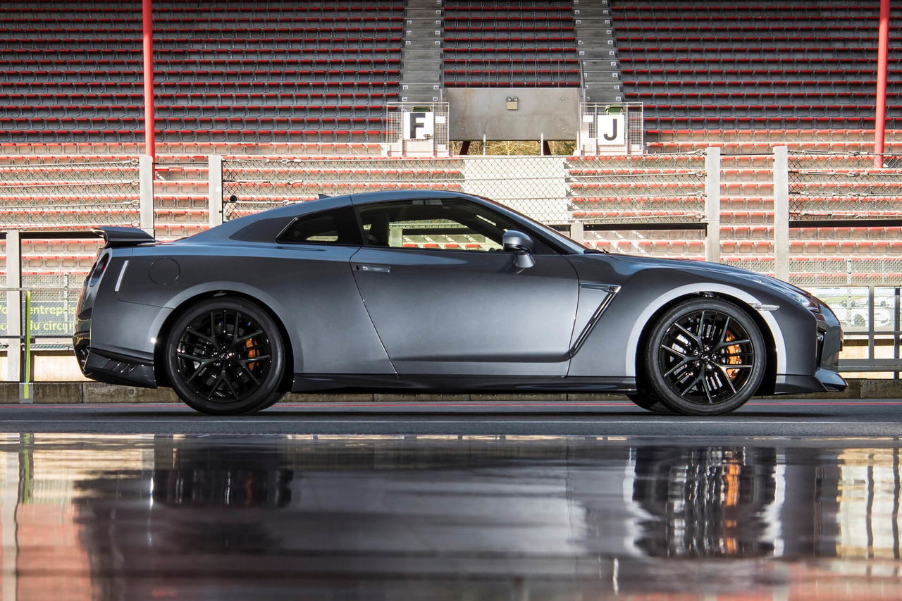 Nissan Gt R R35 04