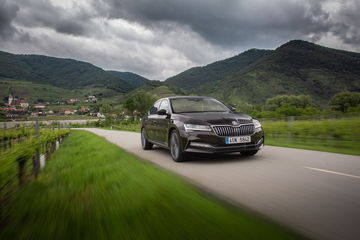 Skoda Superb 2020 19