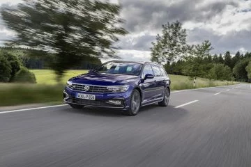 The New Volkswagen Passat Variant R Line