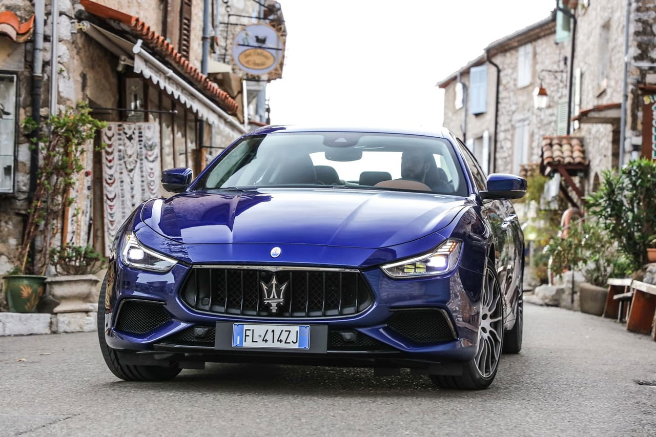 Maserati Ghibli Ficha 0418 035