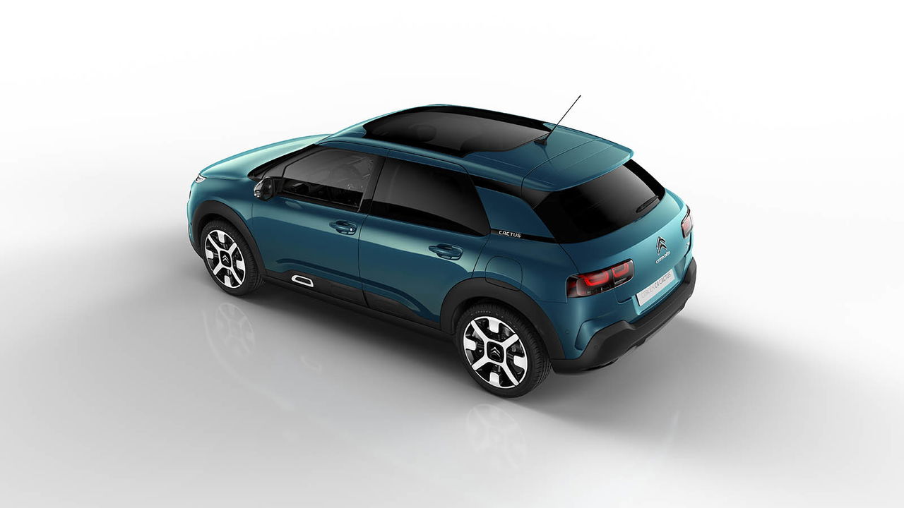 Vista trasera y lateral del Citroën C4 Cactus, destacando su diseño único.