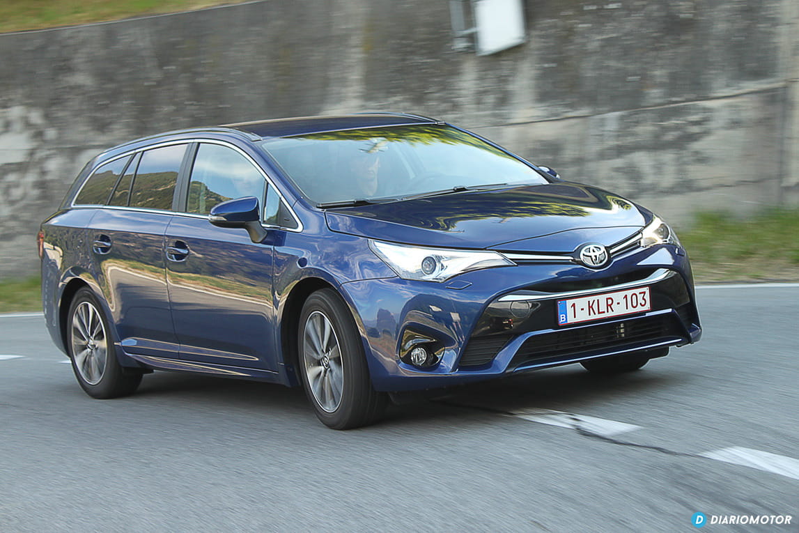 Toyota Avensis 2015