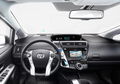 toyota-prius-plus-taxi-02