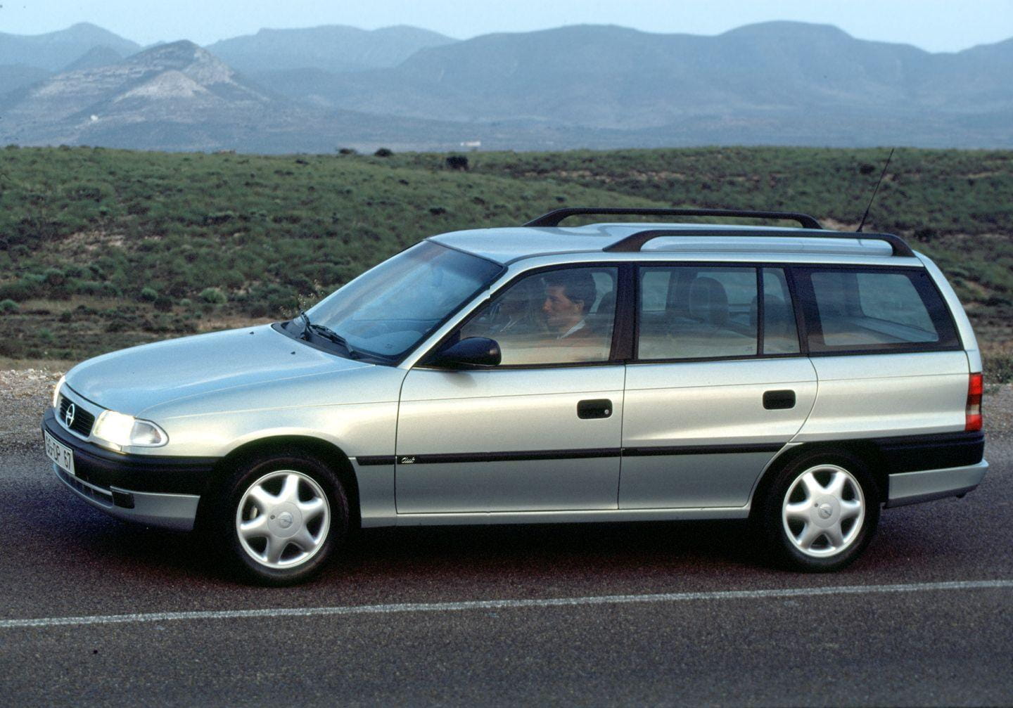 Opel Astra f 1997 универсал