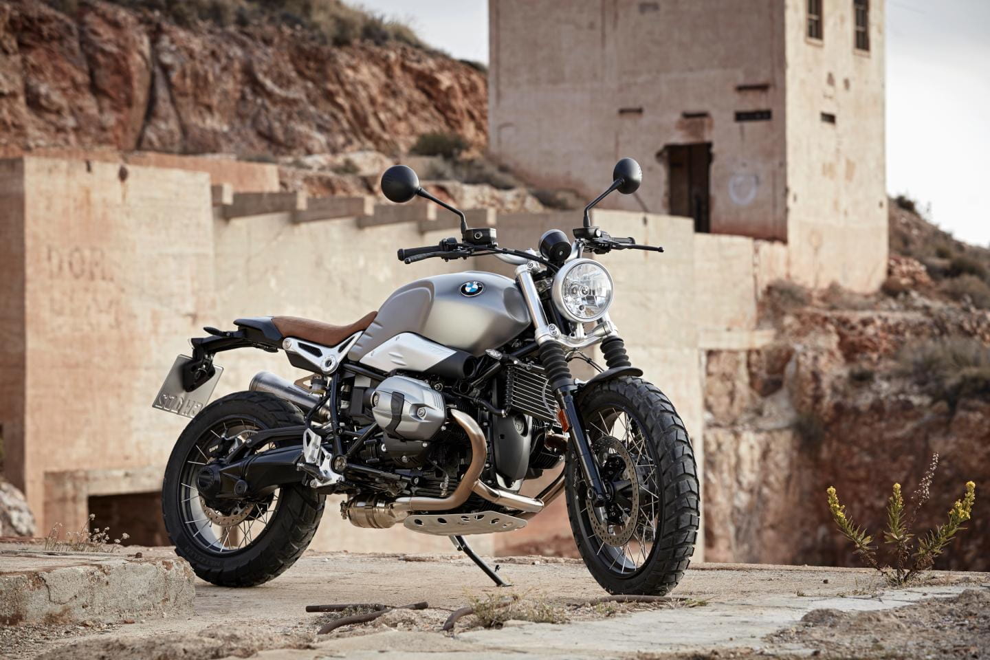 Bmw R Nine T Urban Gs Vs Scrambler Reviewmotors Co