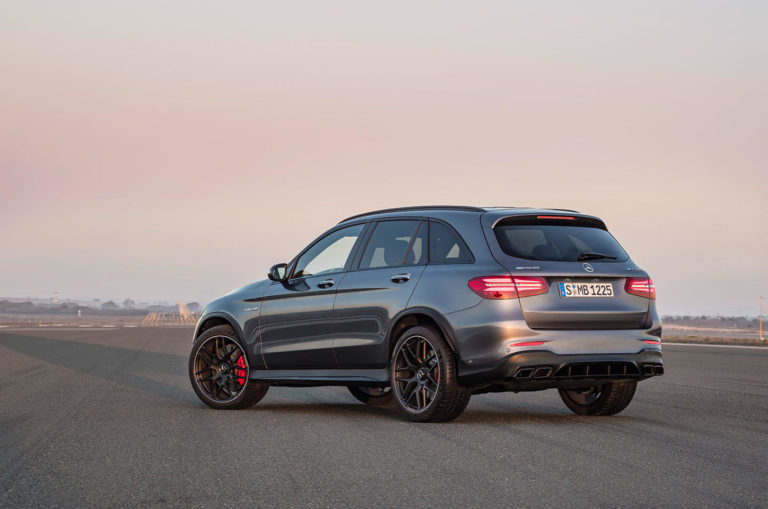 Ya Esta Aqui Mercedes Amg Glc 63 Y Glc 63 Coupe Con Hasta 510 Cv De Potencia Erase Que Se Era Un Todocamino A La Parrilla De Un Mercedes Amg Gt Pegado Diariomotor