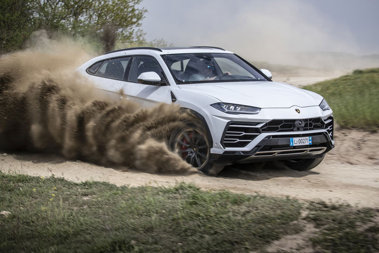 Lamborghini Urus 82