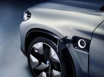 Bmw Concept Ix3 05