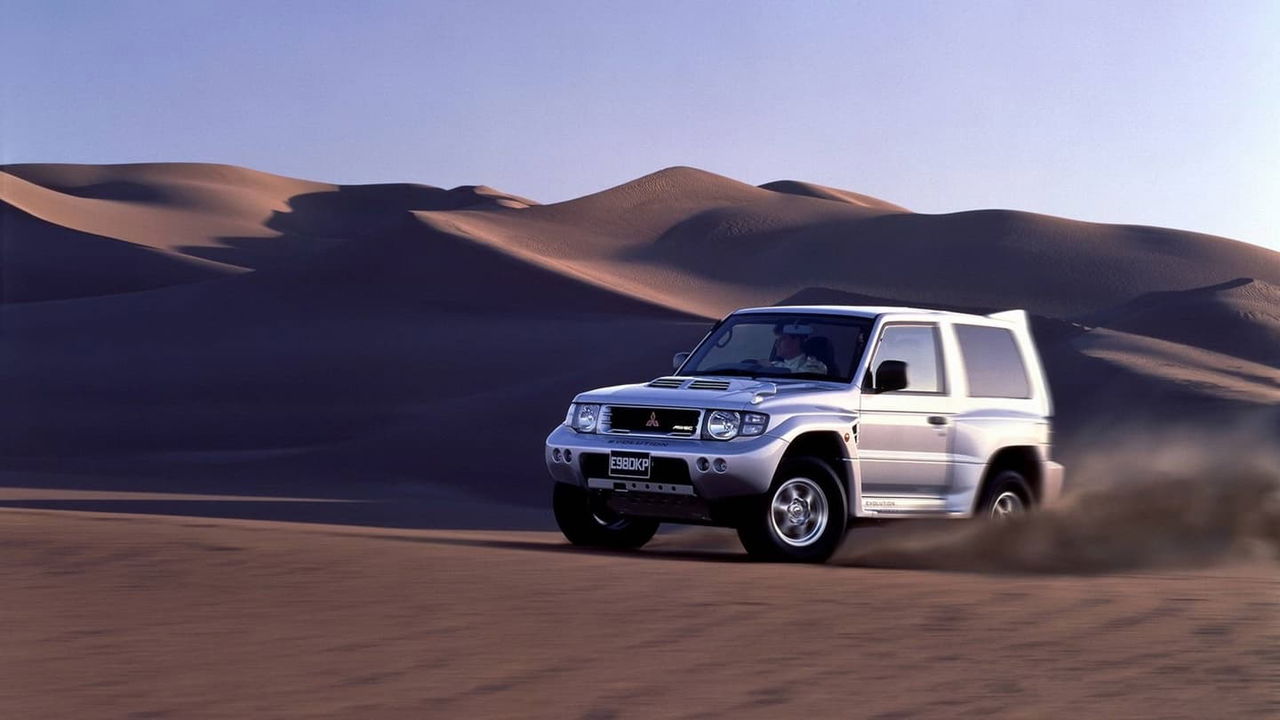 Mitsubishi Pajero Evolution 0318 002