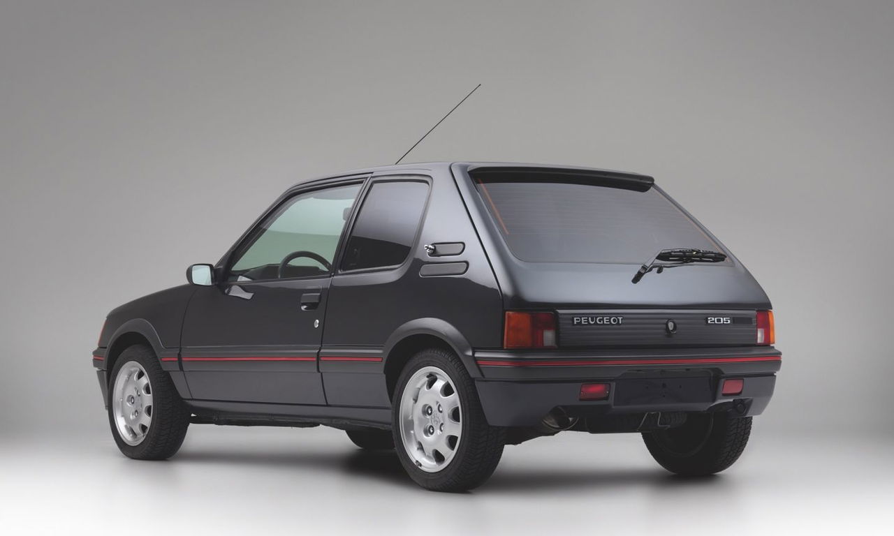 Peugeot 205 Blindado 10