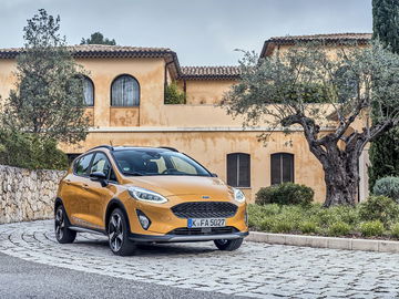 Ford Fiesta Active 2018 02