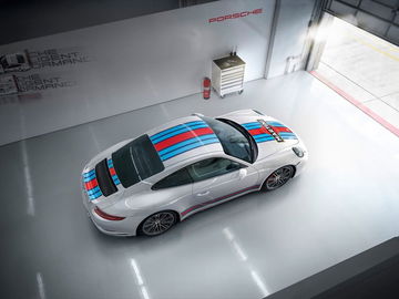 Porsche 911 Martini 002