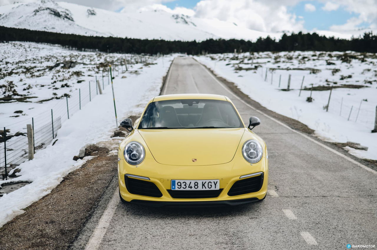 Porsche 911 Carrera T 6