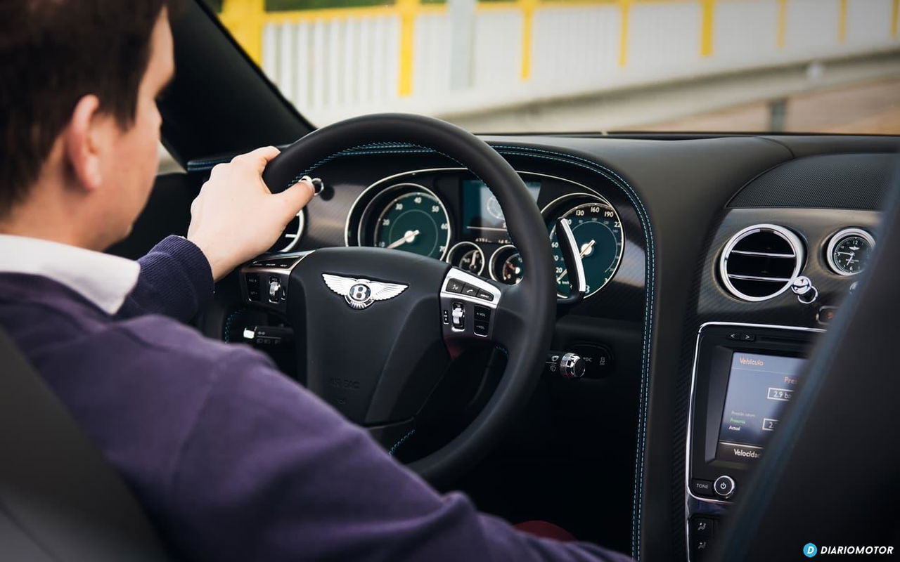 Bentley Continental Gt Convertible 0618 006 