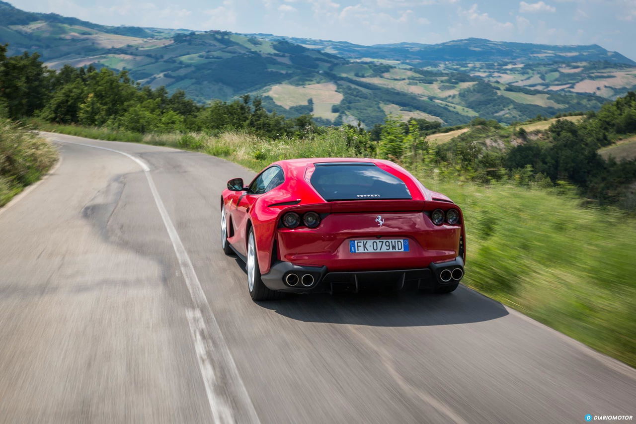 Ferrari 812 Superfast Exterior 00006