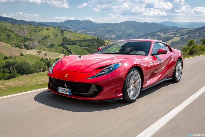 Ferrari 812 Superfast Exterior 00014