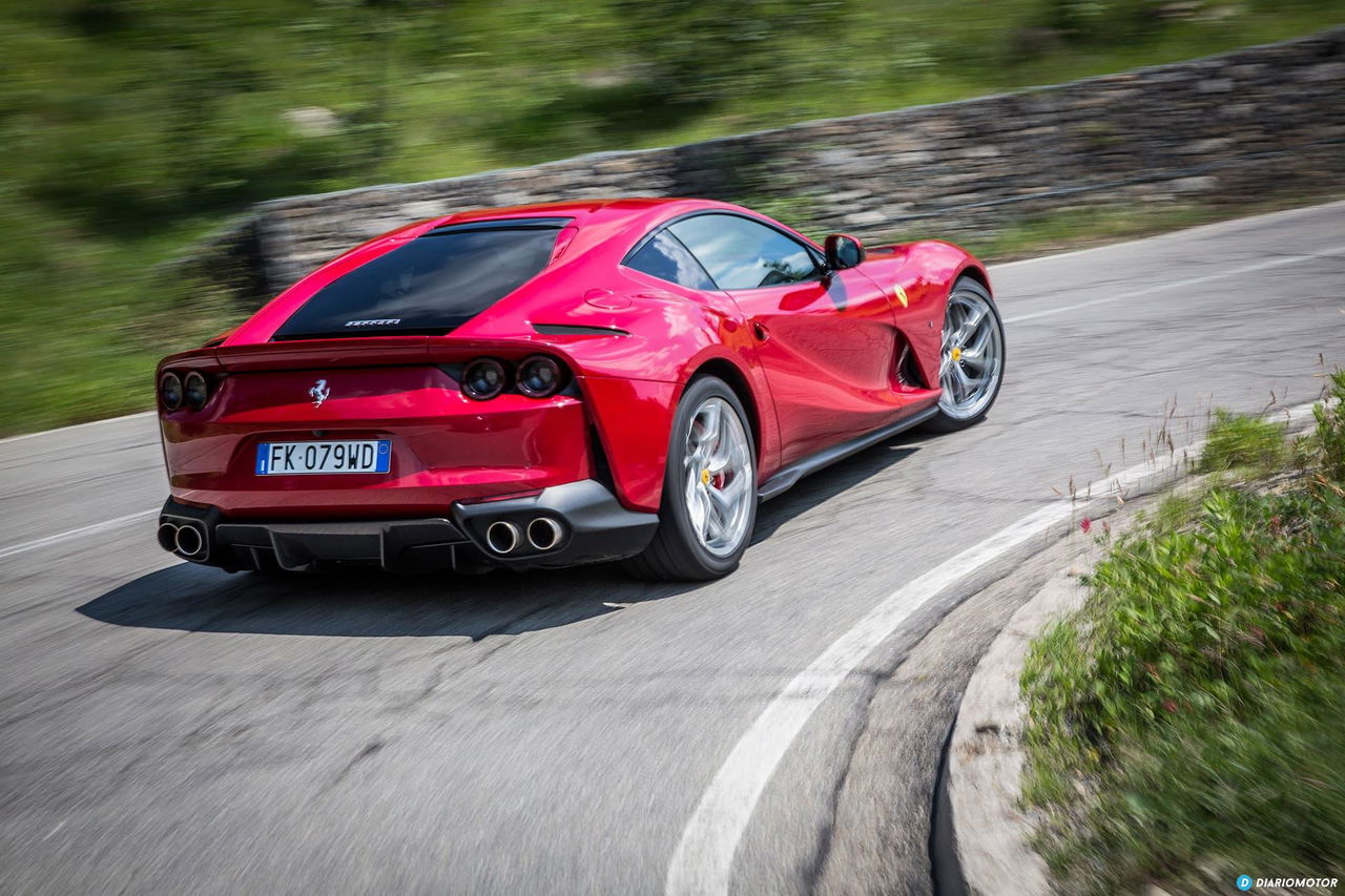 Ferrari 812 Superfast Exterior 00016