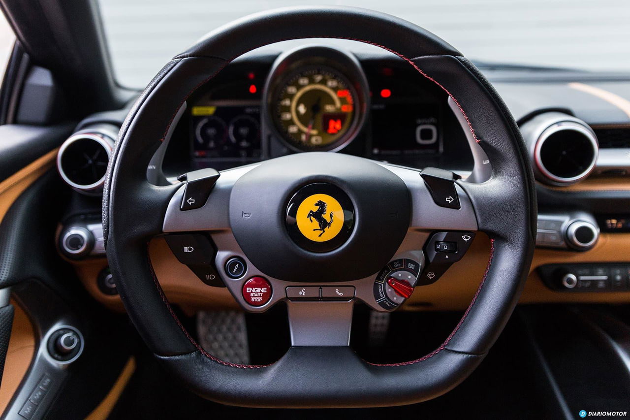 Ferrari 812 Superfast Interior 00001