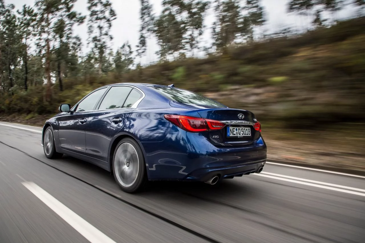 Infiniti Q50 Hibrido 3