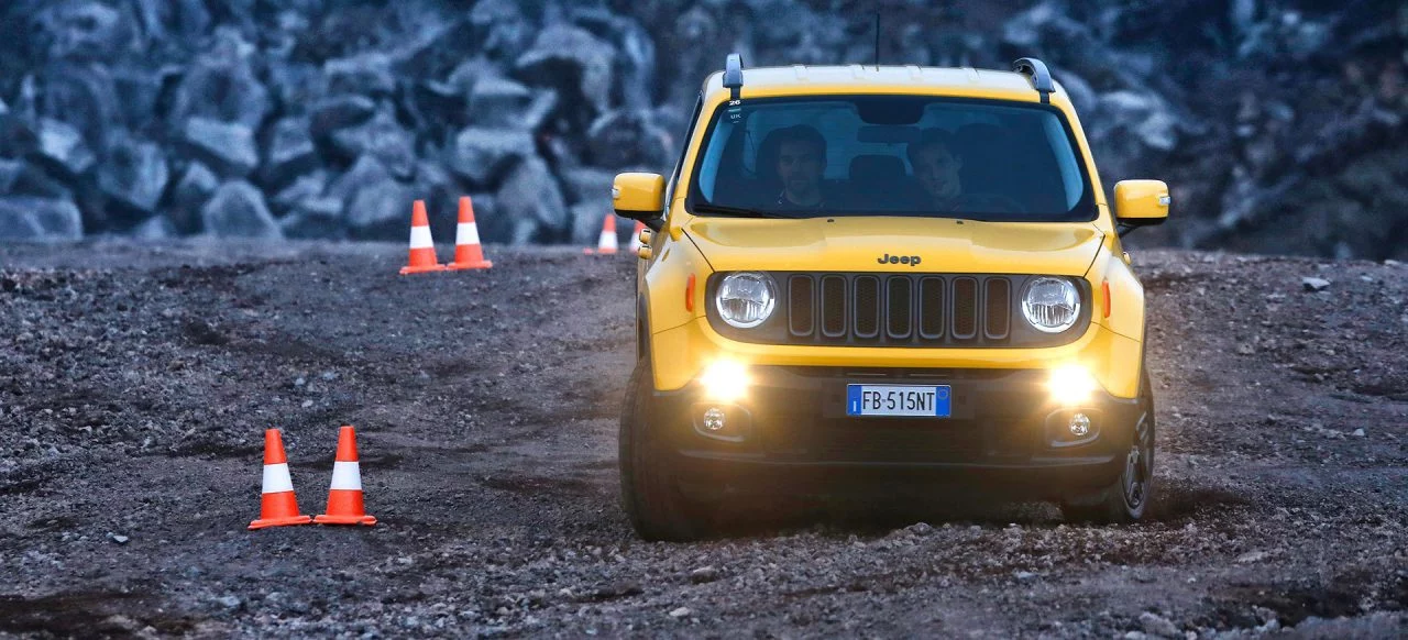 Jeep Renegade Hibrido Enchufable Electrico 01