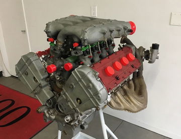 Motor Ferrari F40 4