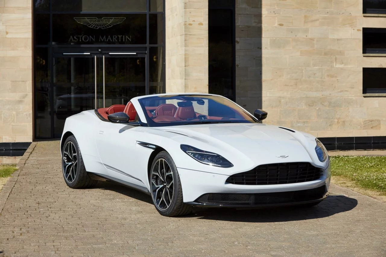 Aston Martin By Q Db11 5