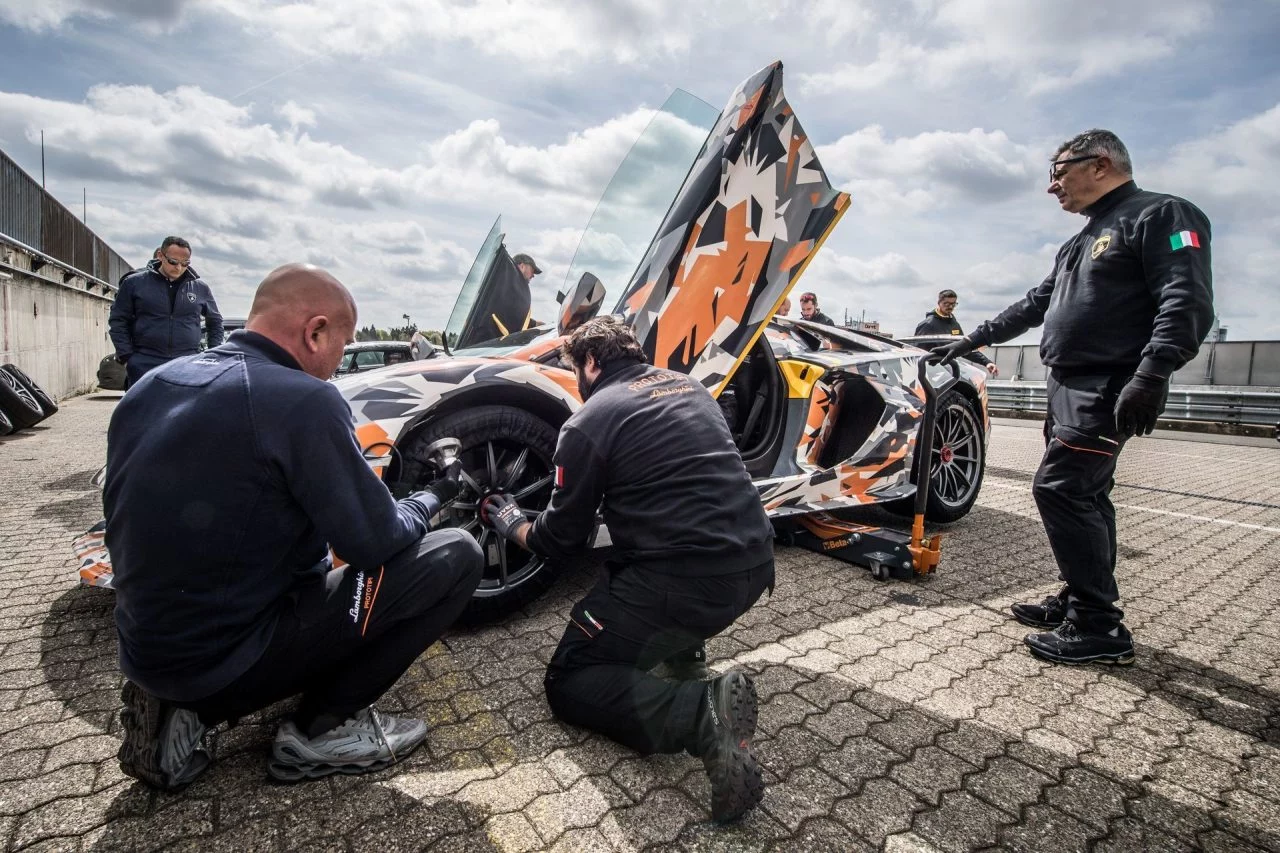 Aventador Svj Record 5