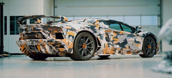 Aventador Svj Teaser