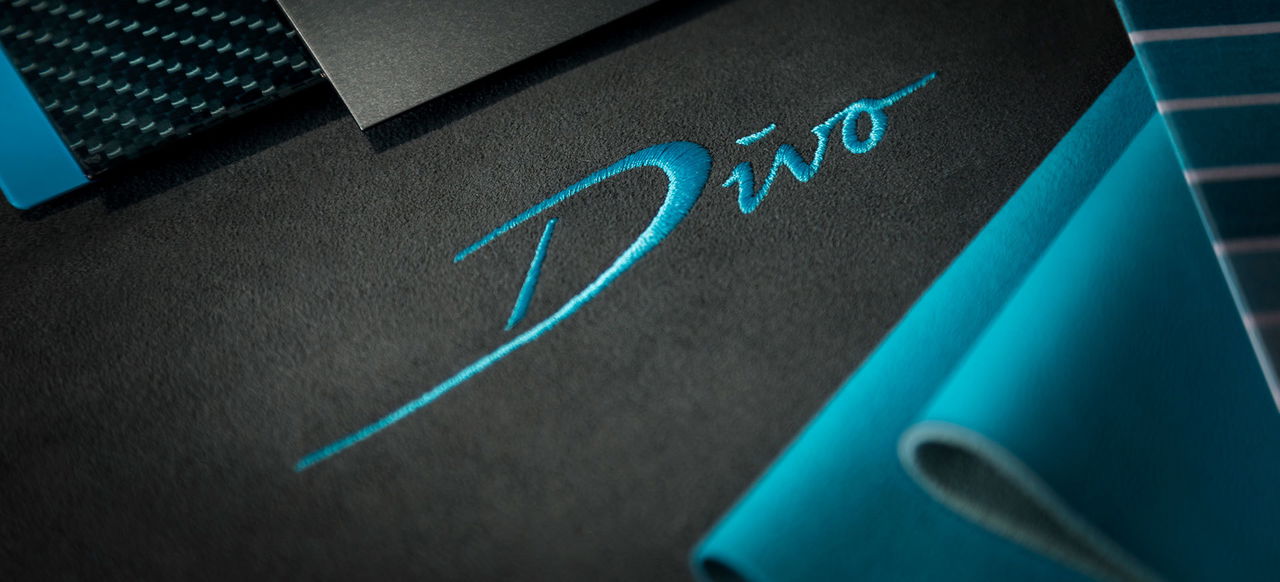 Bugatti Divo Adelanto