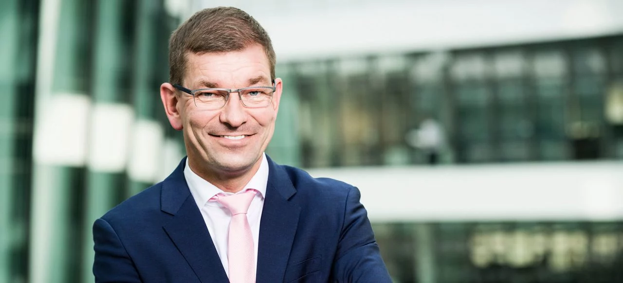 Ceo Audi Markus Duesmann Bmw 03