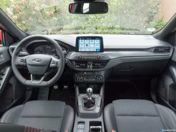 Ford Focus 2018 Interior 00011