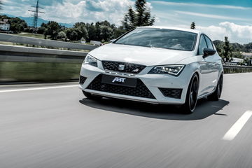 Abt Seat Leon Cupra Gr 20 Driving 05