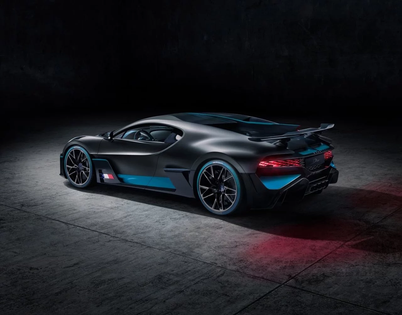 Bugatti Divo 0818 026