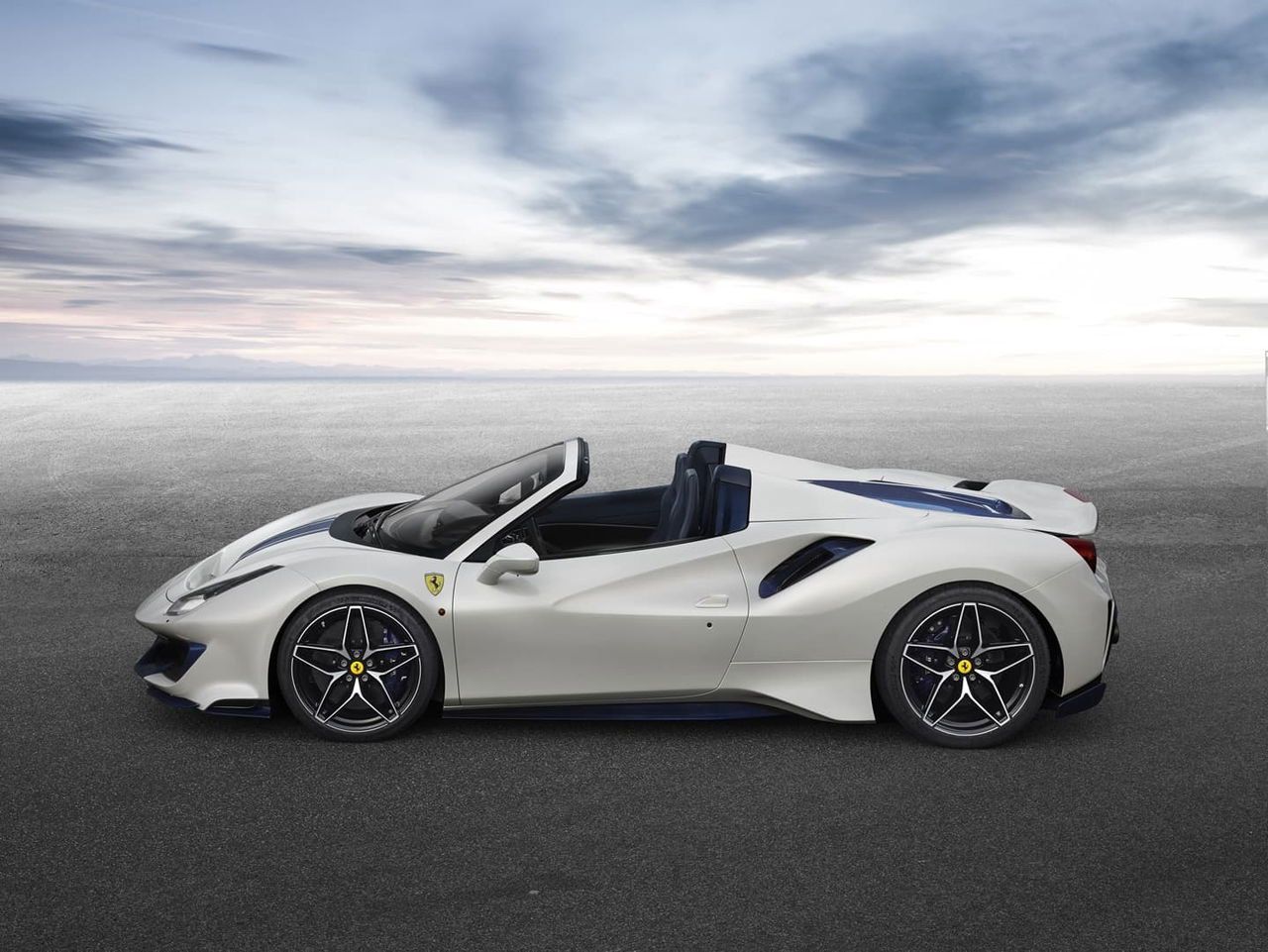 Ferrari 488 Pista Spider 0818 003