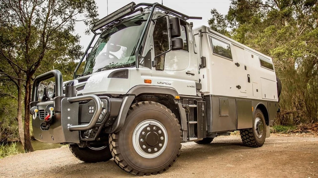 Mercedes Unimog Earthcruiser Camper 0819 004