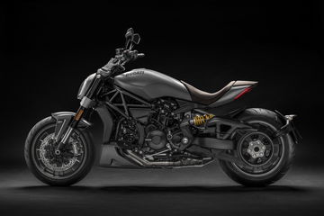 1618329 My19 Xdiavel 02 Uc67830 High