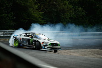 Watch High Powered 900 Horsepower Mustang Rtr Become First Car E