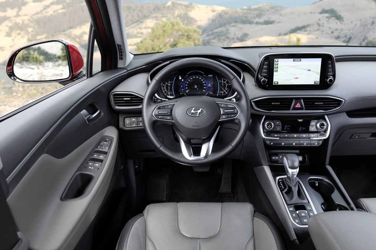 Hyundai Santa Fe Interior 01