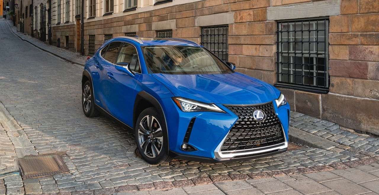 Lexus Ux 250h 0918 025