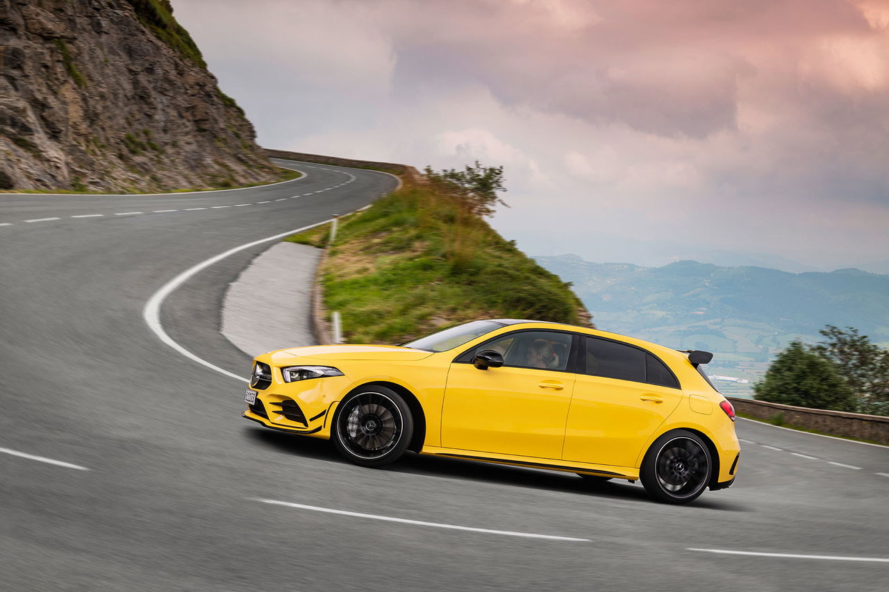 Mercedes Amg A35 2019 12