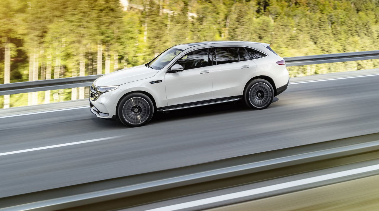 Der Neue Mercedes Benz Eqc Der Erste Mercedes Benz Der Produkt Und Technologiemarke Eq The New Mercedes Benz Eqc The First Mercedes Benz Under The Product And Technology Brand Eq