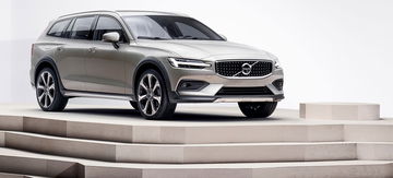 Volvo V60 Cross Country 2019 28