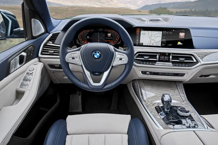 Bmw X7 003