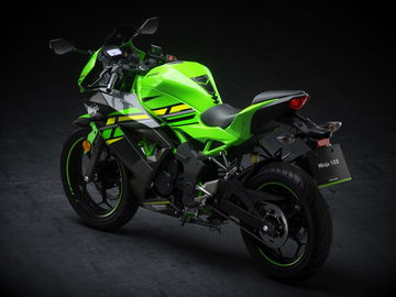 Kawasaki Ninja 125 Dm 5