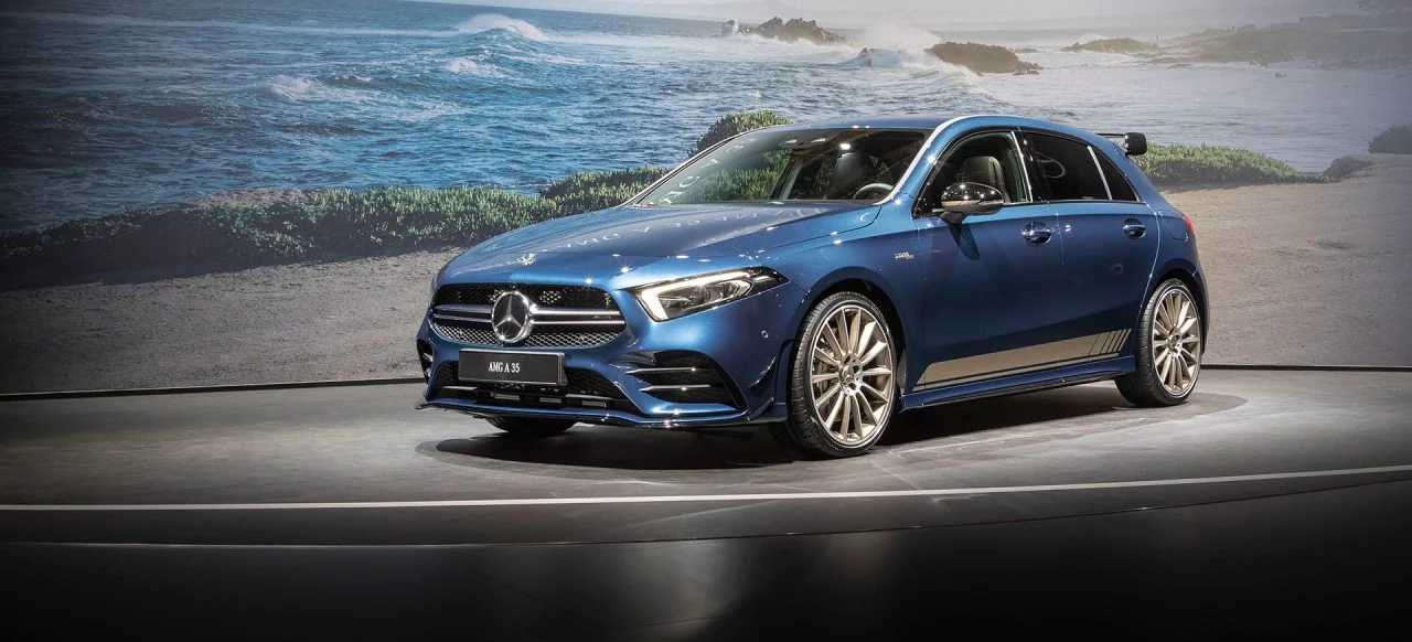 Mercedes Amg A35 2018 Azul 08